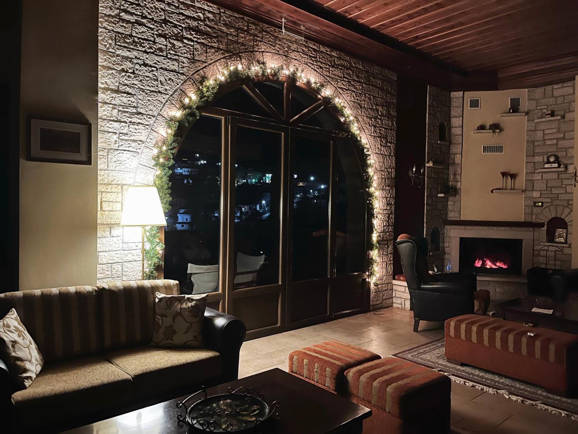 Agnanti Zitsas Hotel Bagian luar foto
